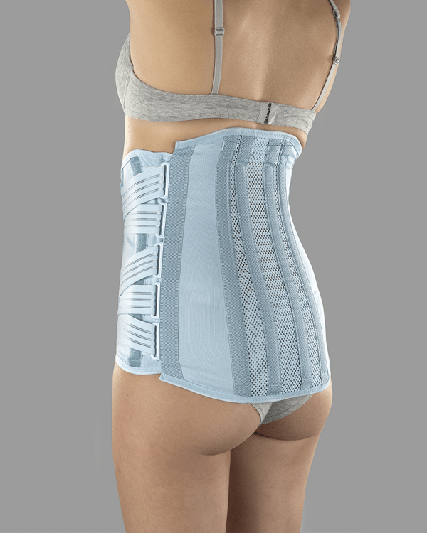 Ortoze jostas daļas stabilizēšanai un atbalstam ar elastīgiem, pastiprinātiem balstiem SAT 22 SIEVIETĒM